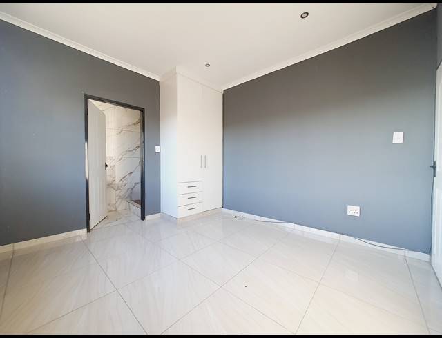 1 BEDROOM APARTMENT TO LET IN RABIE RIDGE